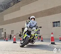 爱游戏官网首页 -拳击总决赛，漠南铁骑队与剑门海豚队绝杀，VAR改判成焦点！冲刺阶段不容有失的简单介绍