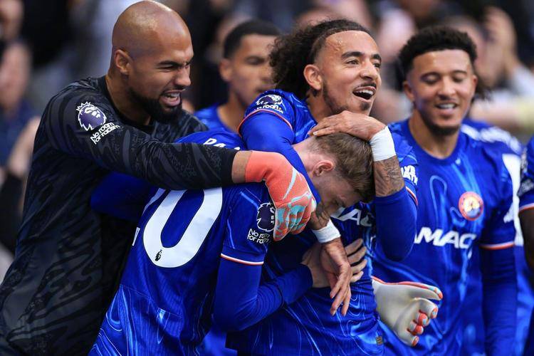 爱游戏中国官方网站 - 社区盾关键时刻走向成谜；斯图加特止住颓势；气氛紧张；阵容厚度经受考验