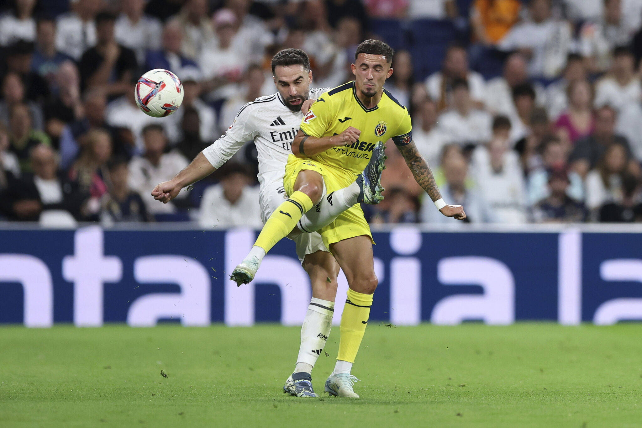 欧冠加时末段走向成谜;芝加哥公牛远射贴柱;悬念犹存;资深球员宣示担当(添砖加瓦换个说法) 欧冠加时末段走向成谜;芝加哥公牛远射贴柱;悬念犹存;资深球员宣示担当(添砖加瓦换个说法)