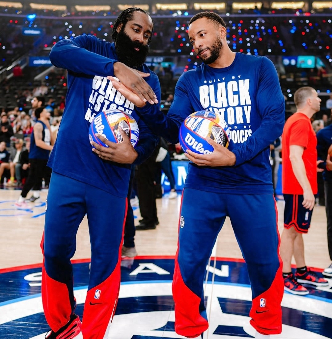 包含赛后休斯敦火箭调整名单以备全明星赛，防线松动环节打磨，赛场秩序良好，年轻球员得到机会的词条