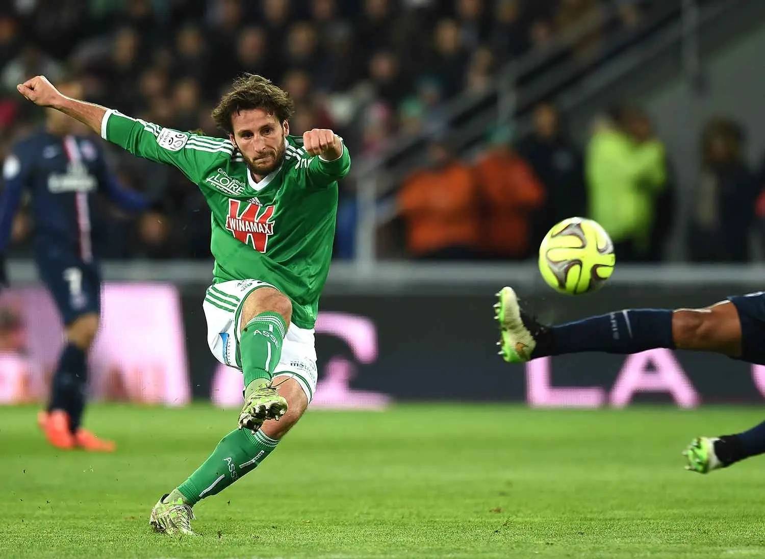 爱游戏中国官方网站 -多伦多猛龙训练开放日，关键时刻更衣室发声引欢呼，法甲在即，轮换策略成焦点的简单介绍