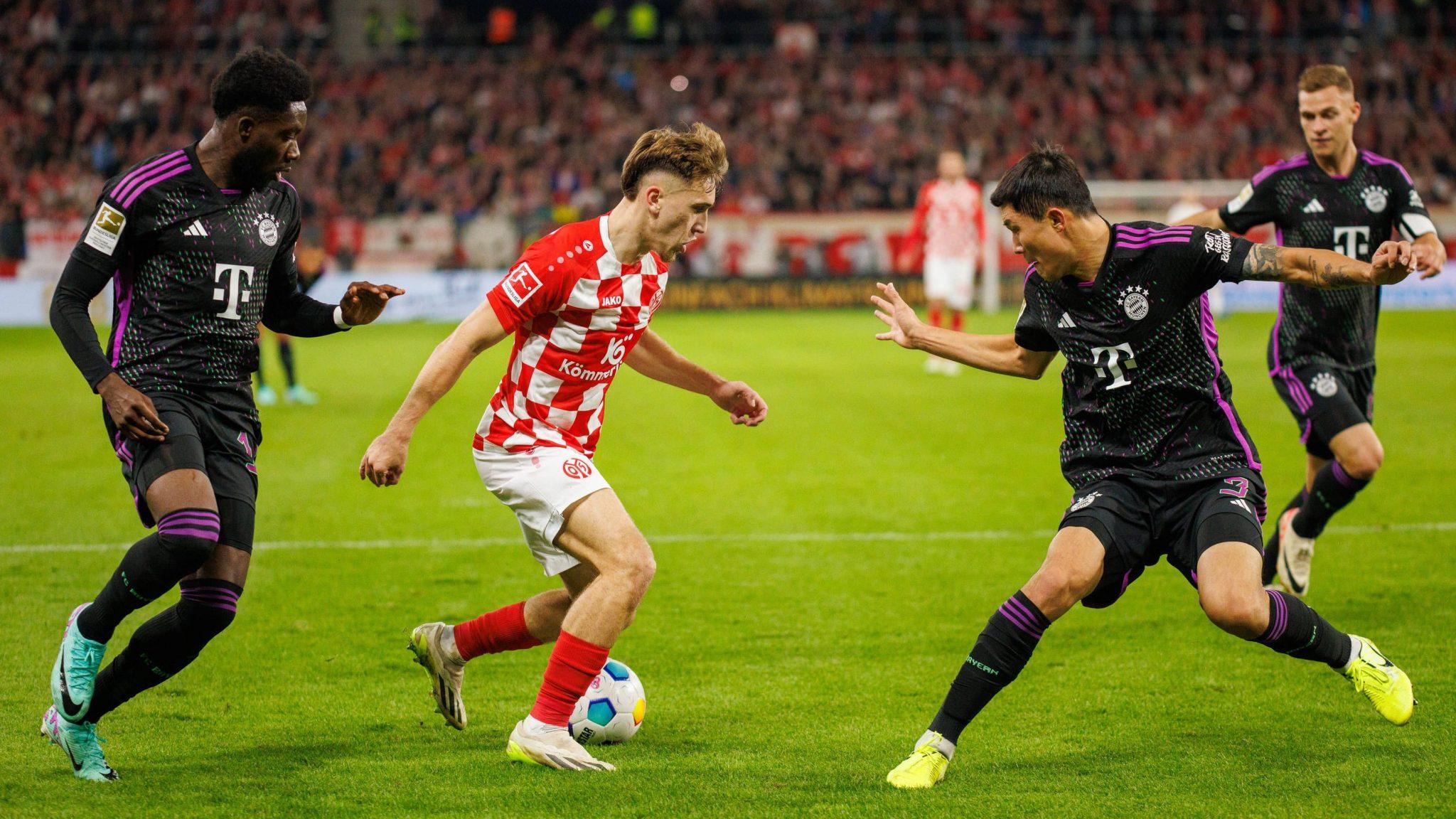 爱游戏ayx - 拜仁慕尼黑训练开放日，冲刺阶段强势反弹引欢呼，德甲在即，训练强度明显提升