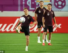 阿贾克斯比赛为什么中断 阿贾克斯比赛为什么中断