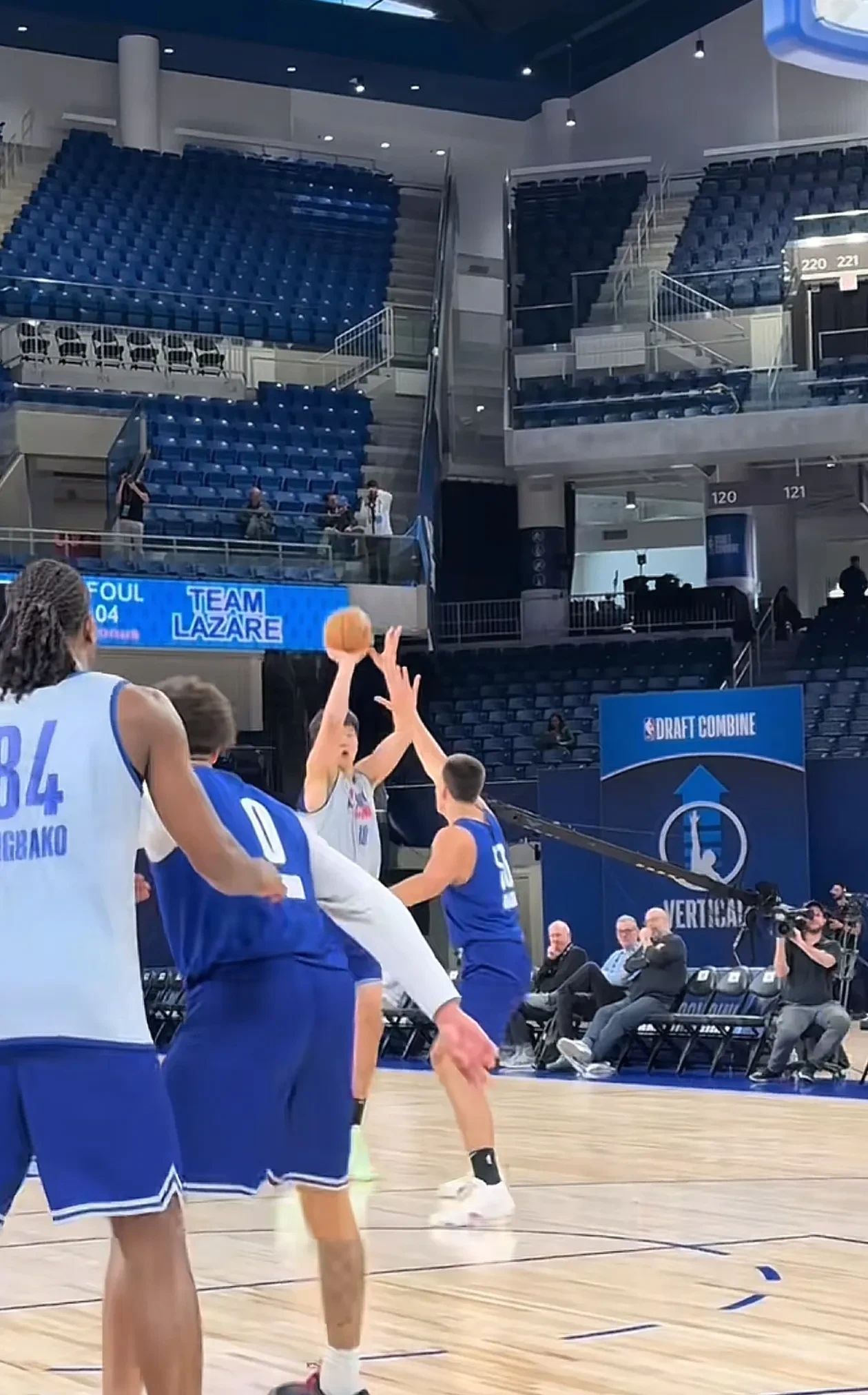 国际比赛日体能课后，明尼苏达森林狼伤情更新备战NBA总决赛，赛场秩序良好，球探报告显示潜力的简单介绍-爱游戏官方入口